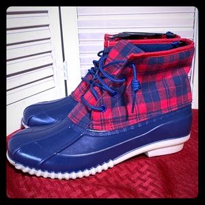 NWT rue21 Women’s duck boots